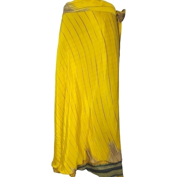 Vintage Reversable Gold and Green Wrap Skirt Fits Sm-XXL - Picture 5 of 5